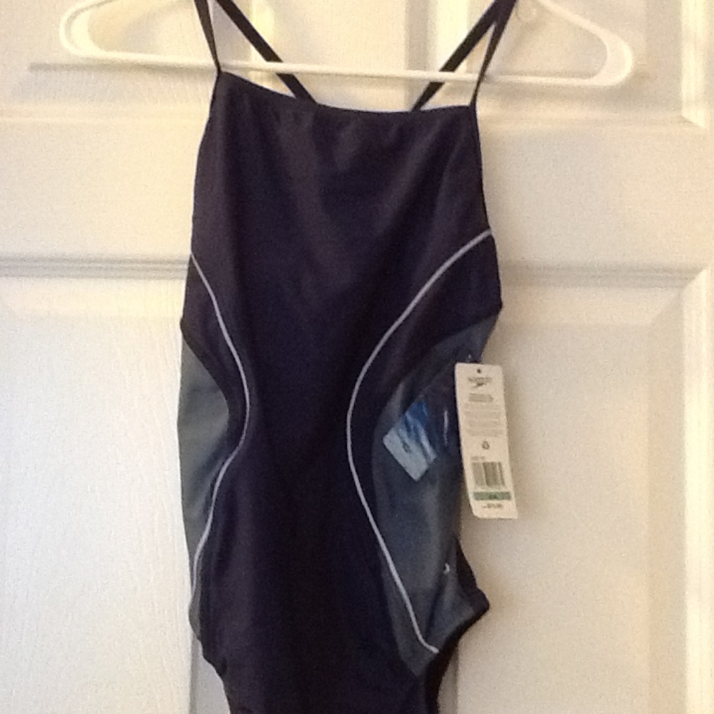 Size 8 Speedo One-piece swimsuit NWT